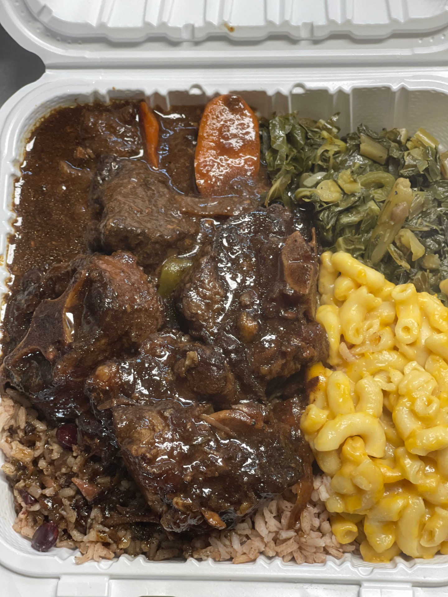 Jamaican food and cooking at Lawrence Caribbean — photo 1